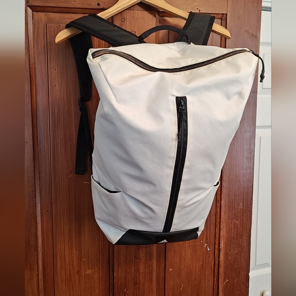 Adidas backpack - Picture 2 of 7